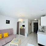 Du Golf Apartment